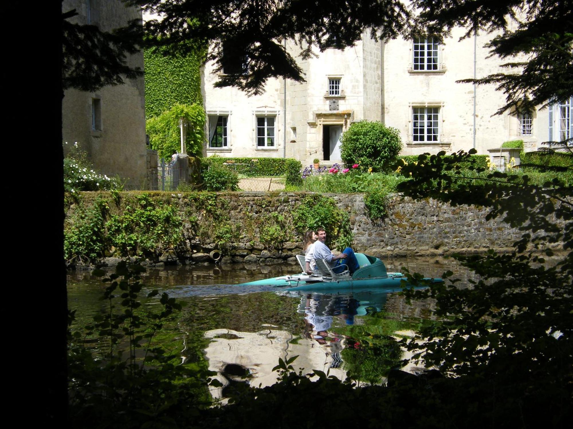 Chateau Des Martinanches Saint-Dier-d'Auvergne Exterior photo