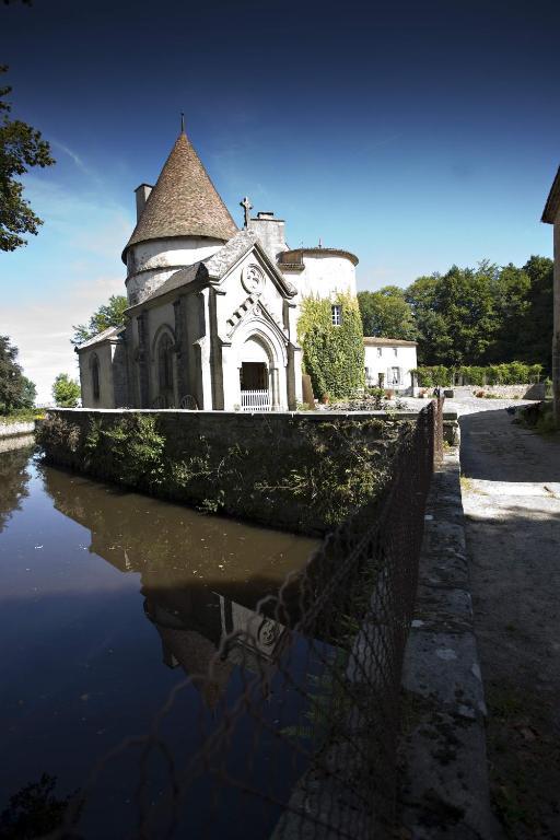 Chateau Des Martinanches Saint-Dier-d'Auvergne Exterior photo