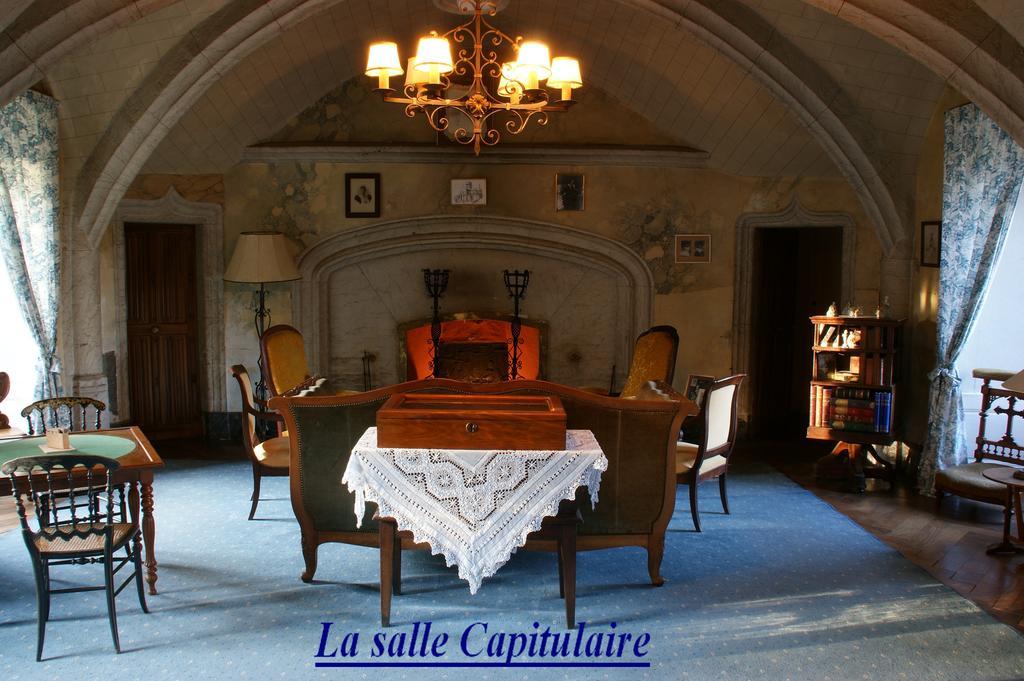Chateau Des Martinanches Saint-Dier-d'Auvergne Exterior photo